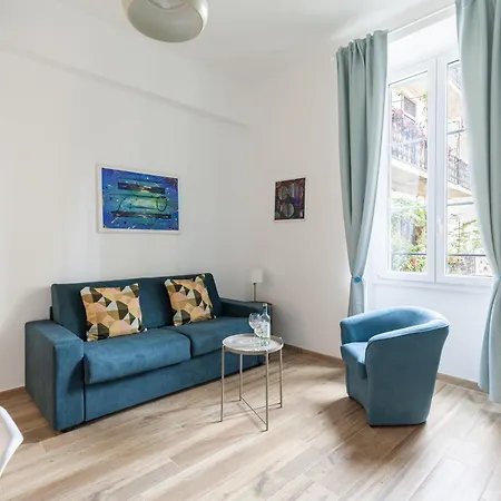 Hostly-the Porta Pia Suite-rome Centre With Charme * Рим